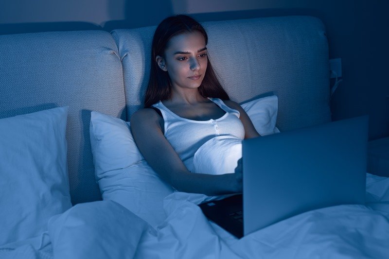 Para enfrentar la adicción al trabajo es necesario planificar adecuadamente el tiempo de descanso, asegurando la desconexión digital total durante el mismo.
