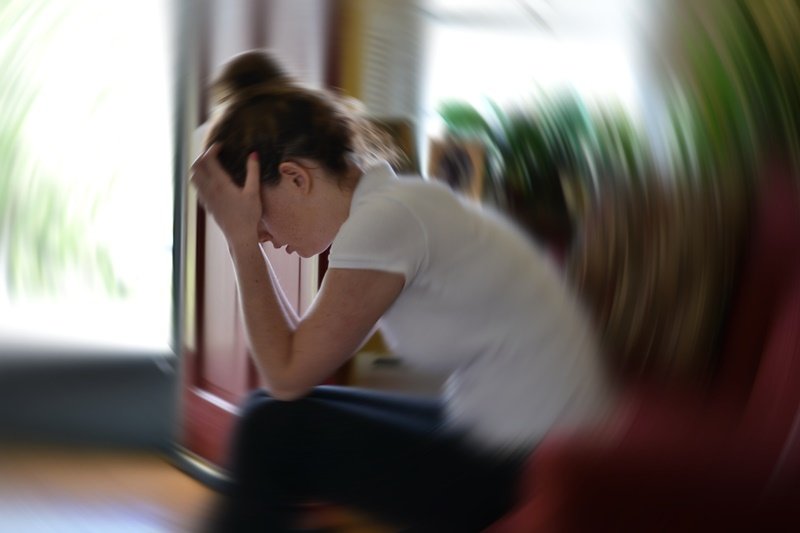 Los síntomas de ansiedad afectan tanto la mente como el cuerpo, manifestándose a través de una serie de malestares físicos.